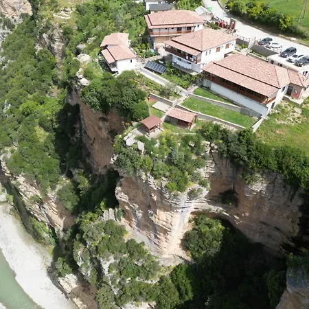 Bracaj בית הארחה Zhaban