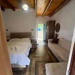 Bracaj 4*